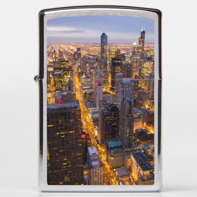 Het centrum van Chicago skyline bij schemering (Voorkant)