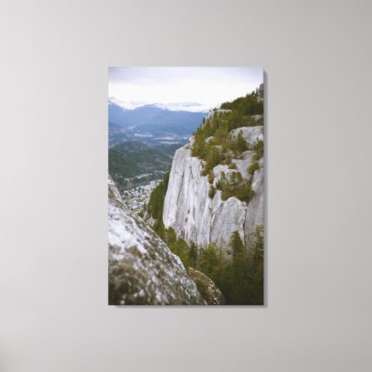 Het "Chief" Arial-Uitzicht in Squamish Canvas Afdruk (Voorkant)