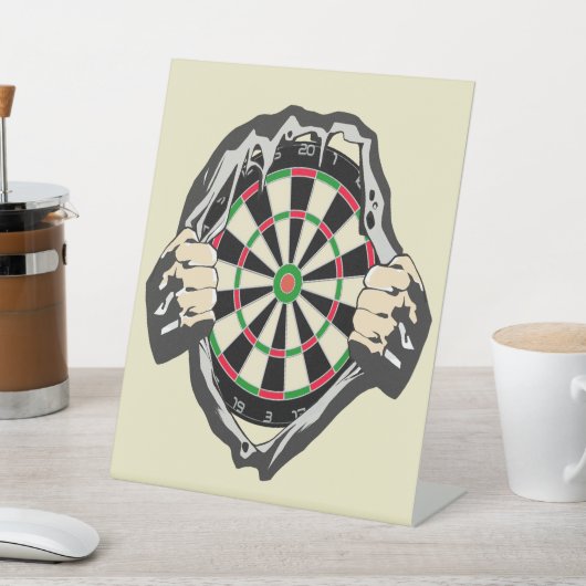 Het dartboard op je borst. reclamebord met voetstuk (Insitu)