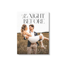 Het doek met de tekst 'The Night Before Rehearsal 