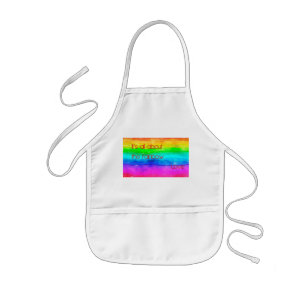 Het draait allemaal om de regenboogliefde 03 kinder schort