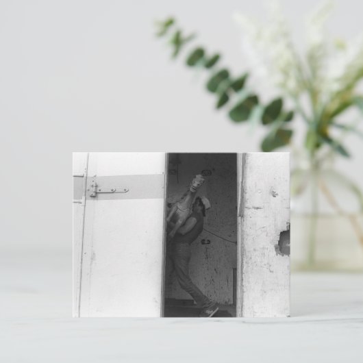 Het dragen van de Paard Briefkaart (Staand voorkant)