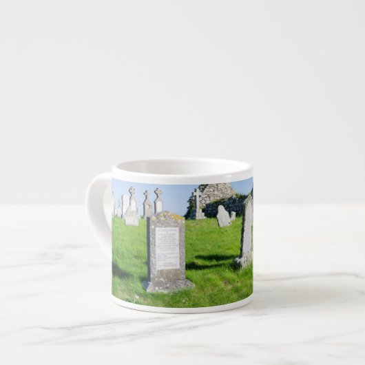 Het eiland Benbecula (Beinn nam Fadhla) Espresso Kop (Voorkant links)