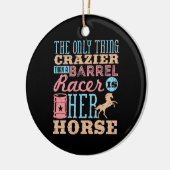 Het enige ding dat overkomt dan een racerpaard met keramisch ornament (Links)