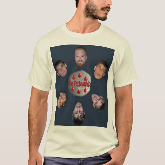 Het Fellowship T-shirt (Voorkant)