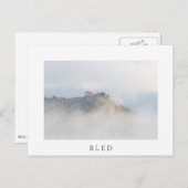 Het gevlekte kasteel omringd door wolken briefkaart (Voorkant / Achterkant)