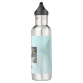 Het gezicht van een kat onder de blauwe oceaan waterfles  (Rechts)