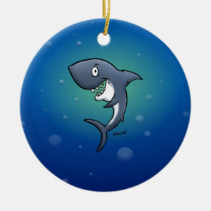 Het glimlachen van Funny Shark op blauwe achtergro Keramisch Ornament