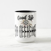Het goede leven is een Attitude Black en White Mok (Midden)