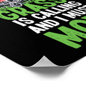 Het gras wordt door de grasmachine gegraven en ik poster (Hoek)