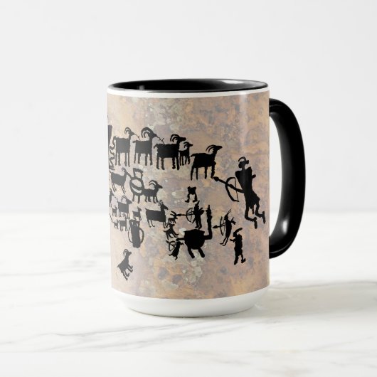Het Great Hunt Petroglyph-paneel Mok (Voorkant rechts)