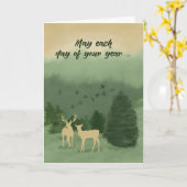 Het groene landschap van Birthday Deer met Evergre Kaart (Gele Bloem)