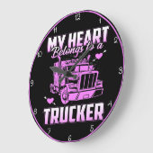 Het hart is van een vrachtwagenchauffeur grote klok (Hoek)