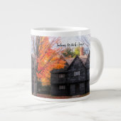 Het "Heksenhuis" van Salem Massachusetts Extra Grote Beker (Voorkant rechts)