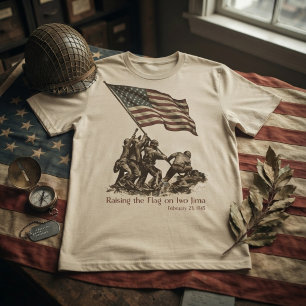 Het hijsen van de vlag op Iwo Jima T-shirt