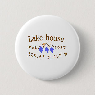 Het huis aan het meer. Datum jaar aangepaste coörd Ronde Button 5,7 Cm