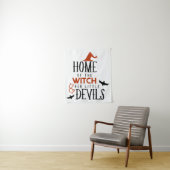 Het huis van de heks en haar kleine duivels wandkleed (In situ)