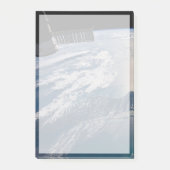 Het internationale ruimtestation boven de Atlantis Post-it® Notes (Voorkant)