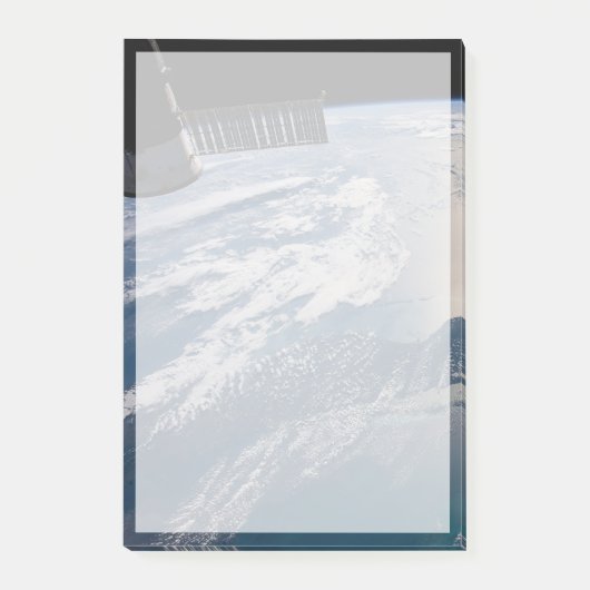 Het internationale ruimtestation boven de Atlantis Post-it® Notes (Voorkant)