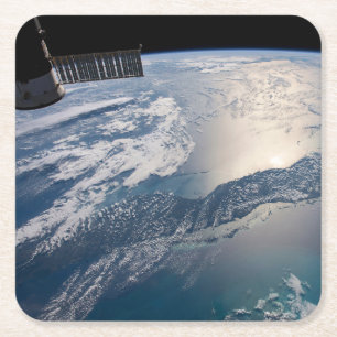 Het internationale ruimtestation boven de Atlantis Vierkante Kartonnen Onderzetter
