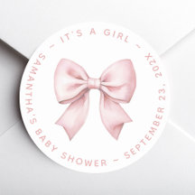 Het is een baby shower met roze strik voor een mei