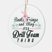 Het is een drilteam ding keramisch ornament (Links)