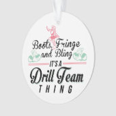 Het is een drilteam ding ornament (voorkant)
