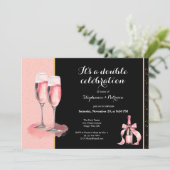 Het is een dubbele viering Roze Champagne Verjaard Kaart (Staand voorkant)