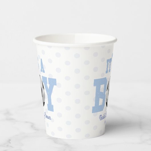 Het is een jongen! Blauw Voetbal Baby shower Papieren Bekers (Links)