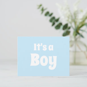 Het is een Jongen, lichtblauwe witte baby aankondi Briefkaart