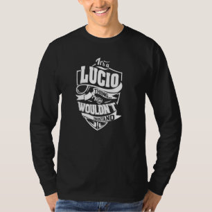 Het is een LUCIO-ding T-shirt