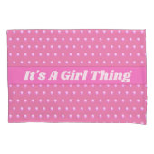 Het is een meisje ding roze heldere polka stippen  kussensloop (Voorkant-Links)