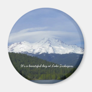 Het is een mooie dag in Lake Siskiyou. Magneet