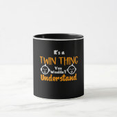Het is een tweelingse Mok mooi design (Midden)