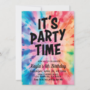 Het is feesttijd Groovy Tie Dye Verjaardag Uitnodi Kaart