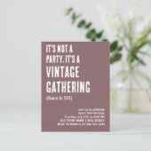 HET IS GEEN FEEST, HET IS EEN  VERJAARDAG BRIEFKAART (Staand voorkant)