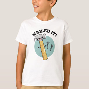 Het Is Gelukt Grappige Hamer Spijkers Woordspeling T-shirt