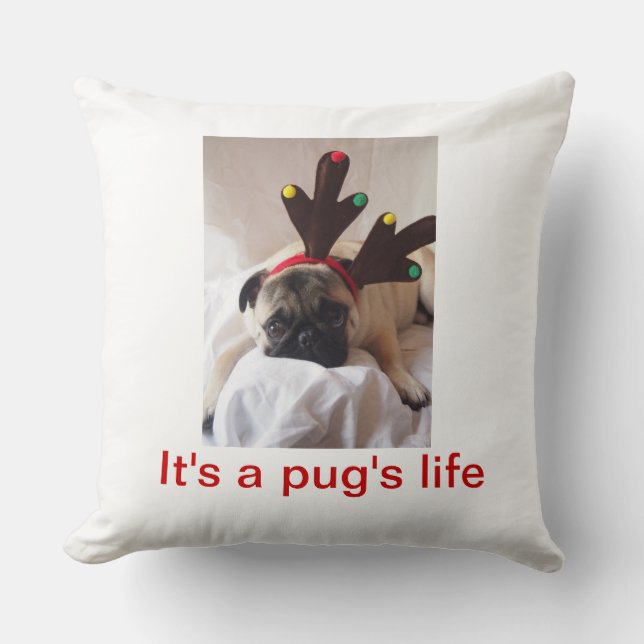 Het is het levenskussen van een pug kussen (Voorkant)