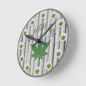 Het is High-Time Weed Leaf White Bamboo Custom Ronde Klok (Hoek)