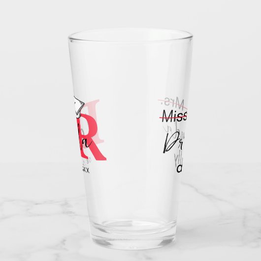 Het is Miss Mrs Dr. Eigenlijk Phd Afstuderen. Glas (Rechts)