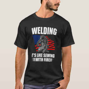 Het is net als naaien met vuur Amerikaanse vlag Am T-shirt