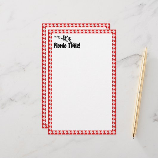Het is Picnic Time. Rood Gecontroleerde tafelkledi Briefpapier (Voorkant / Achterkant in situ)