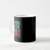 Het is vreemd dat het dezelfde leeftijd heeft als koffiemok (Voorkant links)