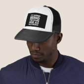 Het is vreemd dat het dezelfde leeftijd heeft als  trucker pet (In situ)