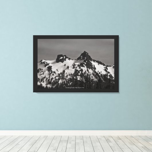 Het kasteel en Pinnacle Canvas Afdruk (Insitu (Houten vloer))