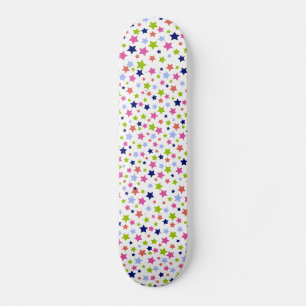 Het kleurrijke wit van het sterpatroon rijdt girly skateboard