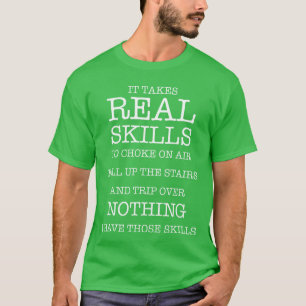 Het kost echt vaardigheid om aan lucht te stikken t-shirt