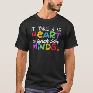 Het kost een groot hart om de kleine middelbare sc t-shirt