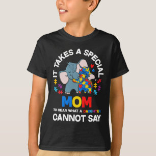 Het kost een speciale autistische dochter van mama t-shirt