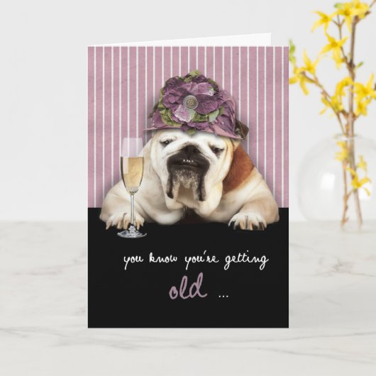 het krijgen van oudere, gelukkige verjaardag, kaart (Gele Bloem)